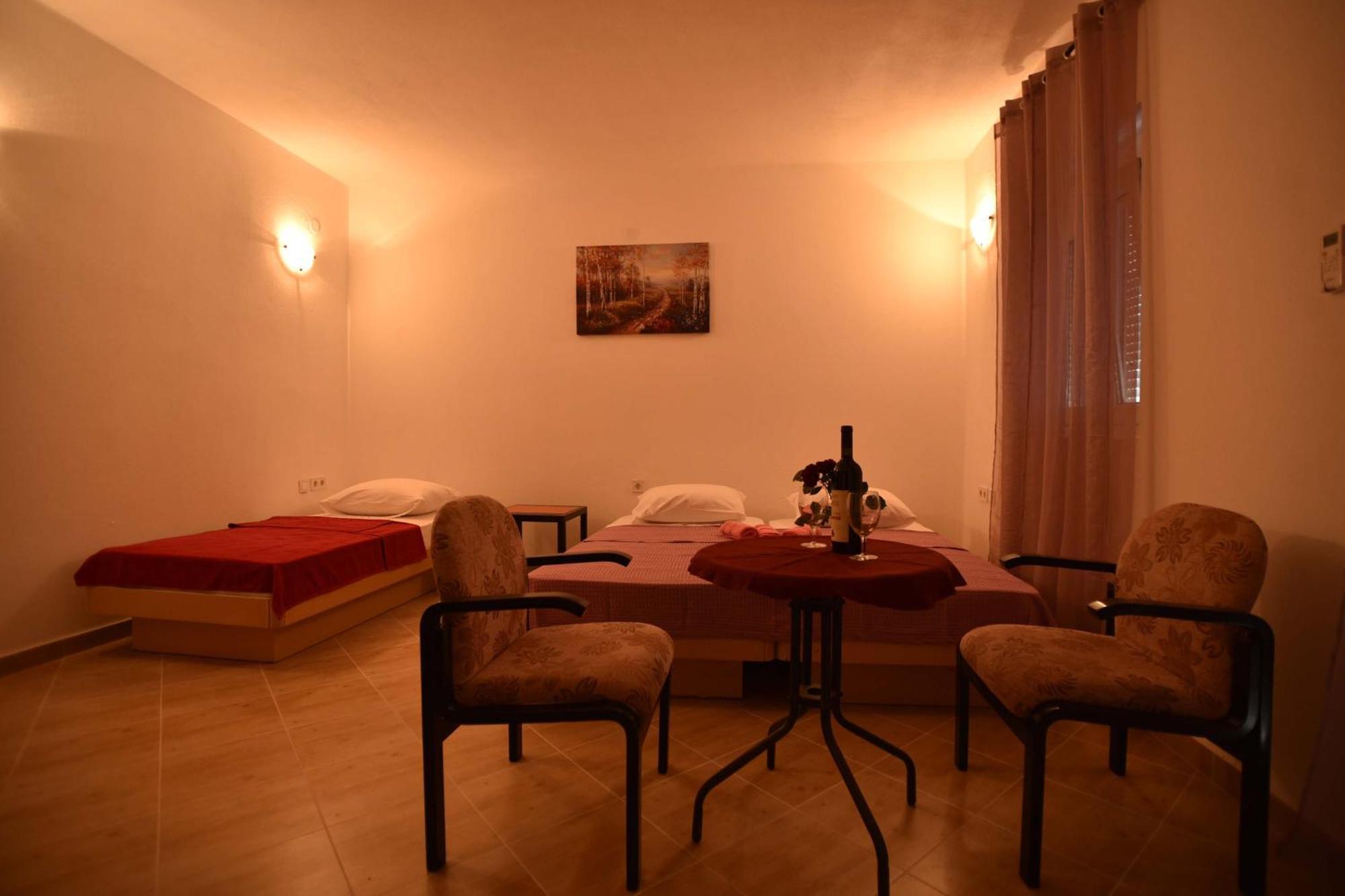 Apartmani Mihovic - Jaz Budva Eksteriør bilde
